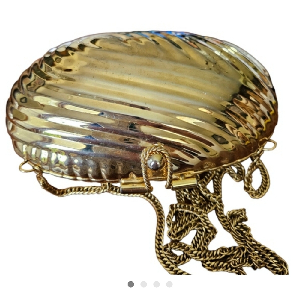 VINTAGE 80s Purse/Clutch Clamshell